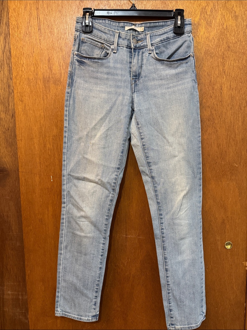 Women’s Light Blue Mid-Rise Skinny Jeans